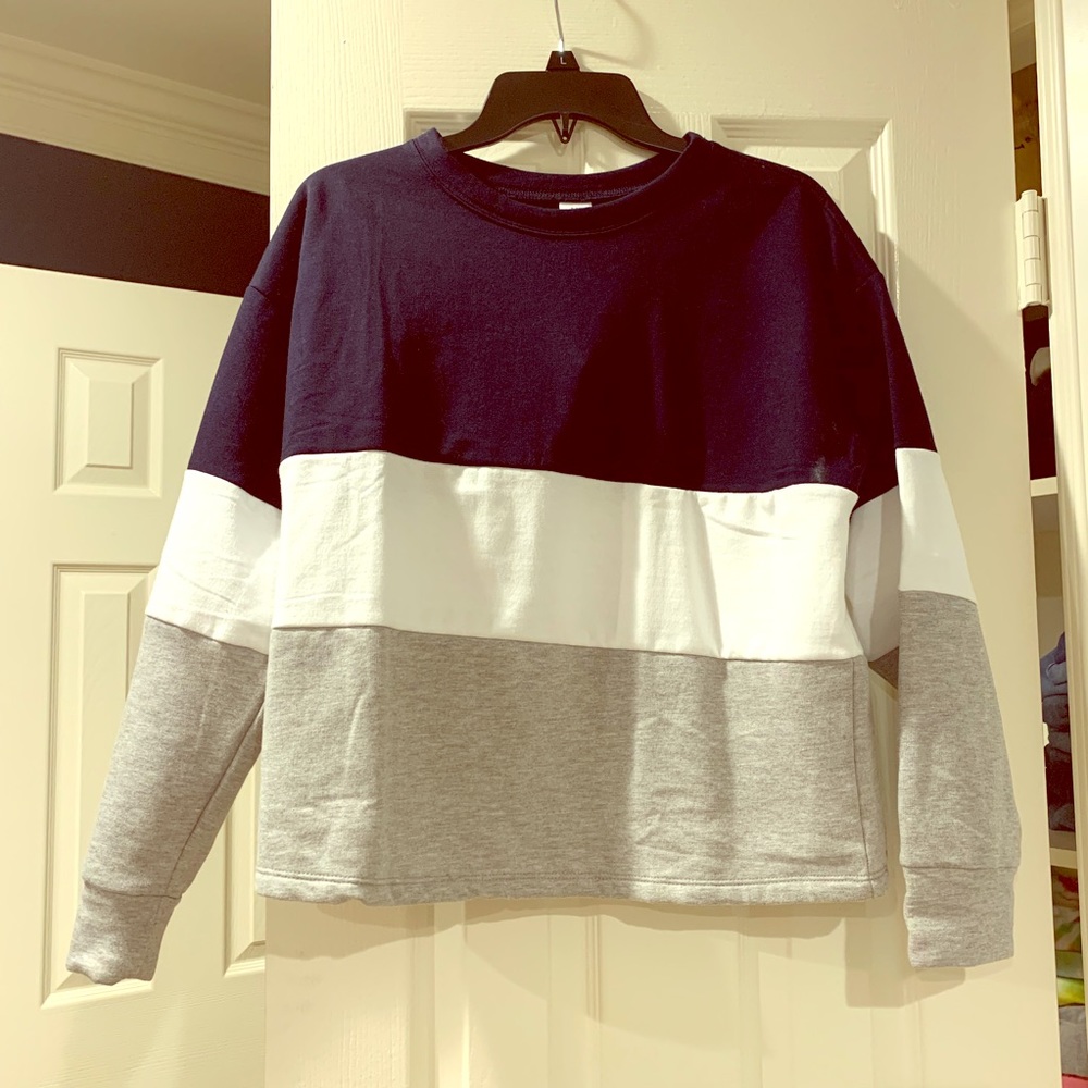 Color block sweatshirt